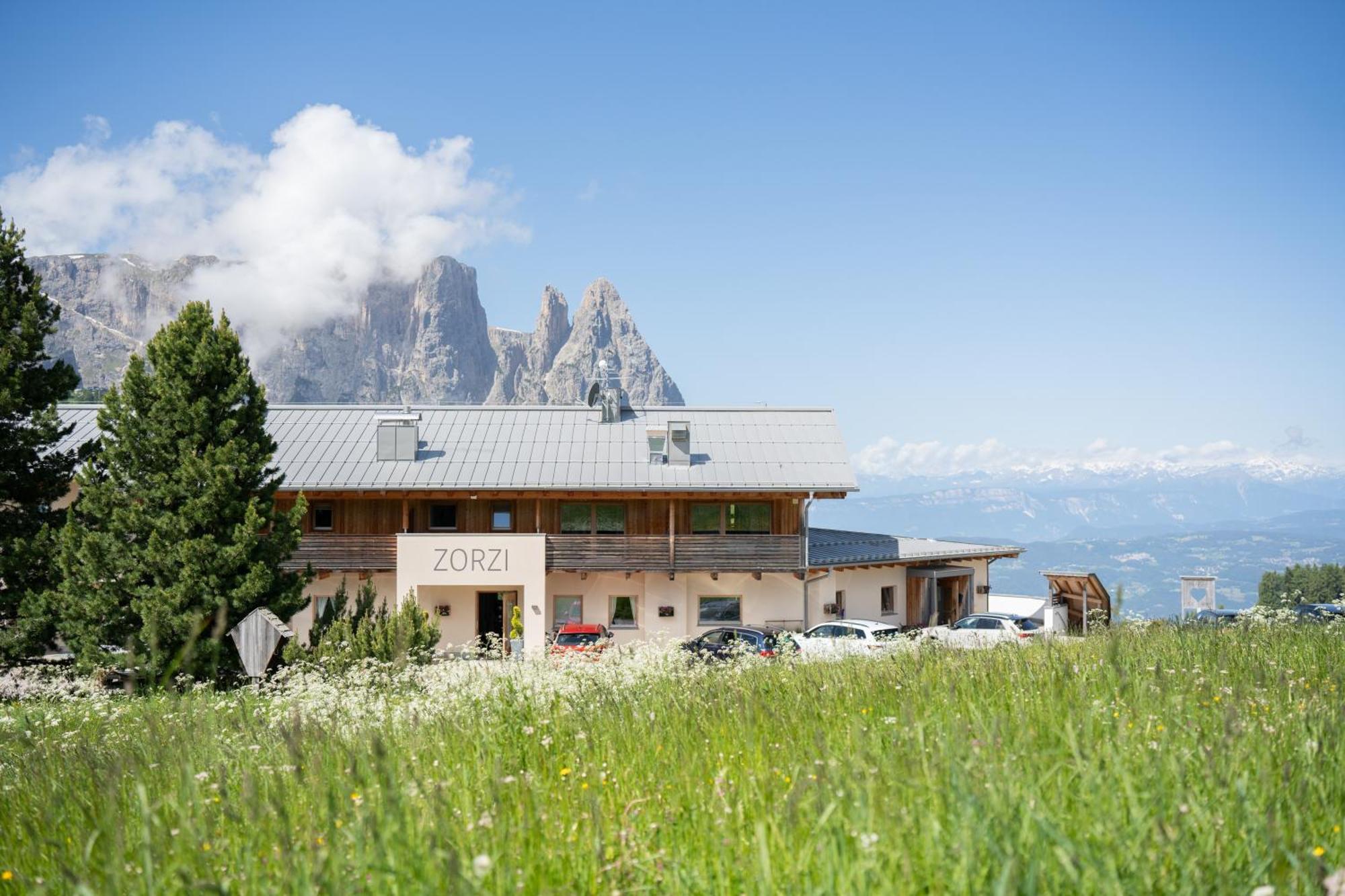 Berghotel Zorzi Alpe Di Siusi Kültér fotó